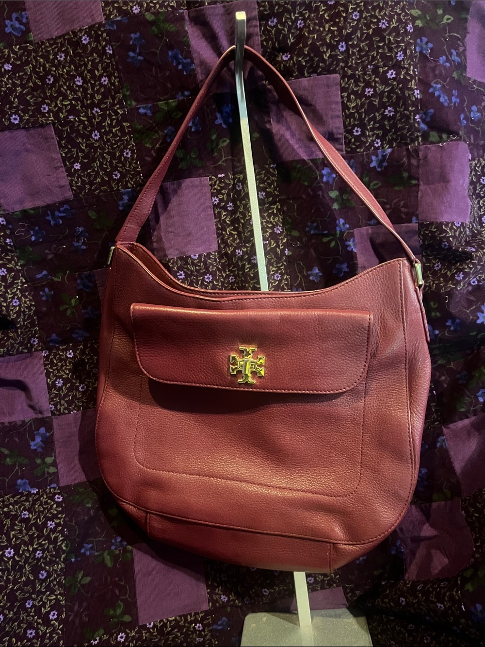 Tory Burch Deep Burgundy Leather Hobo with Gold Logo - Picture 3 of 7